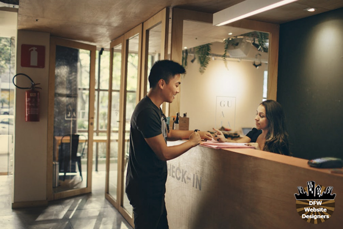 Upselling On Your Hotel Website: What’s Up With That?