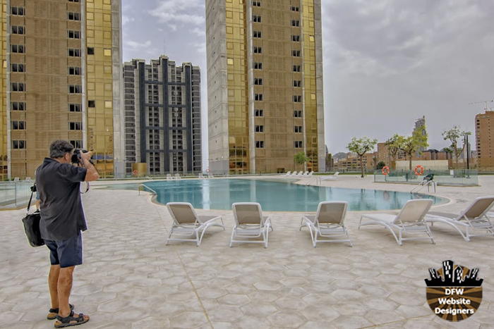 Picture of an outdoor hotel pool area
